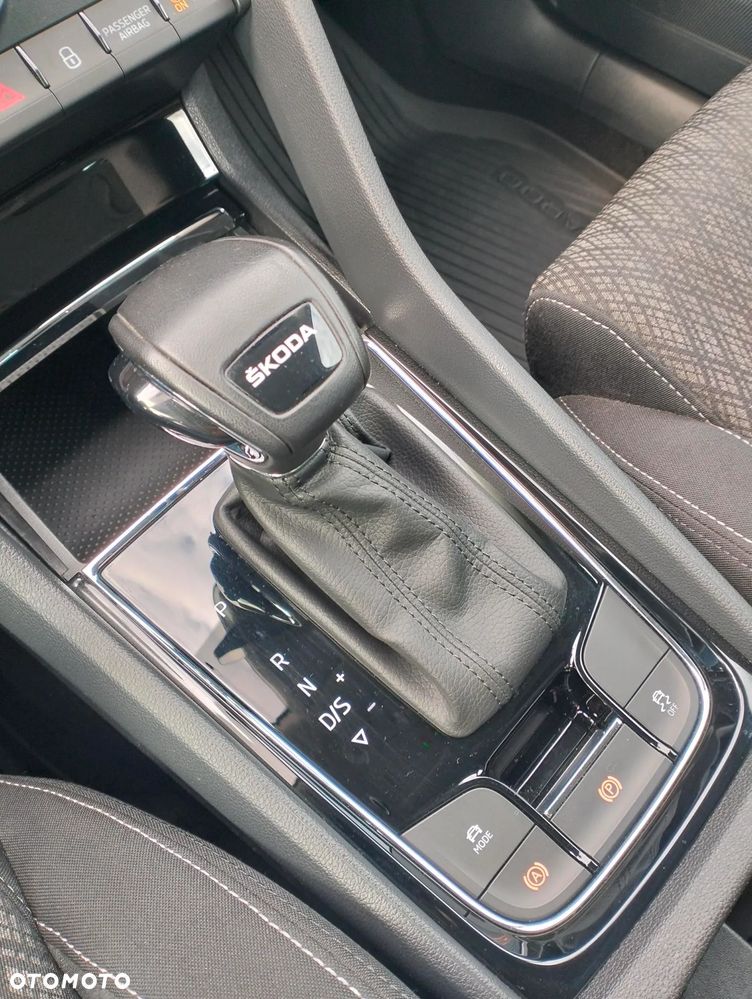 Skoda Karoq 1.5 TSI ACT Style DSG - 41