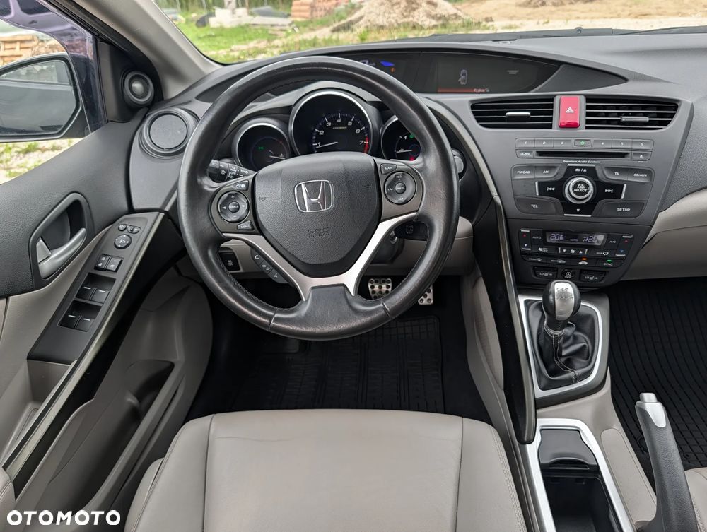 Honda Civic 1.8 Executive - 11