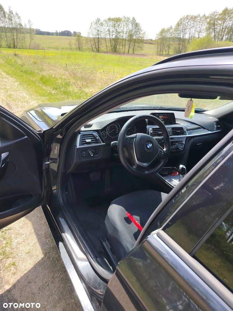 BMW Seria 3 318d Sport Line - 15