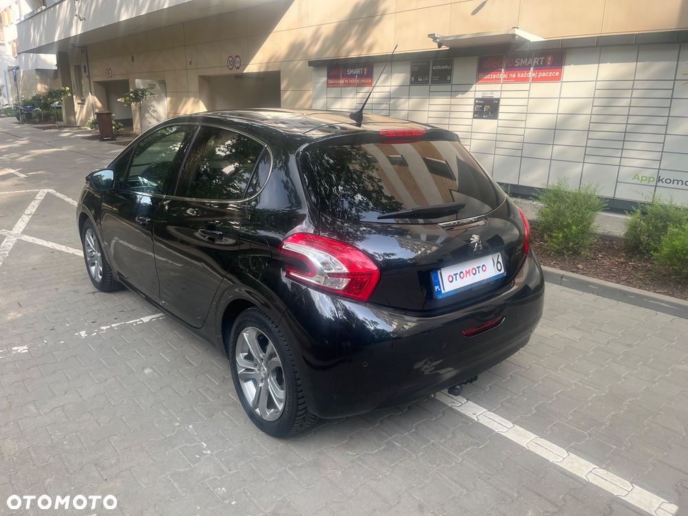 Peugeot 208 - 4