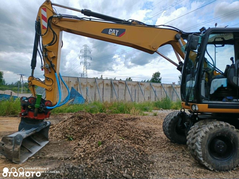 Caterpillar M313D - 1