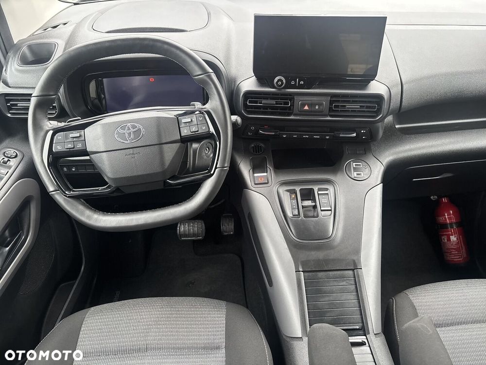 Toyota Proace City Verso 1.5 D-4D Family - 3