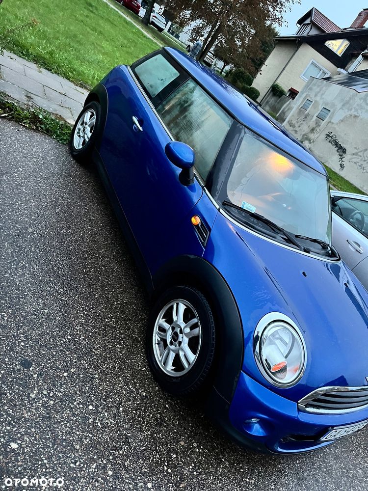 MINI ONE D - 6