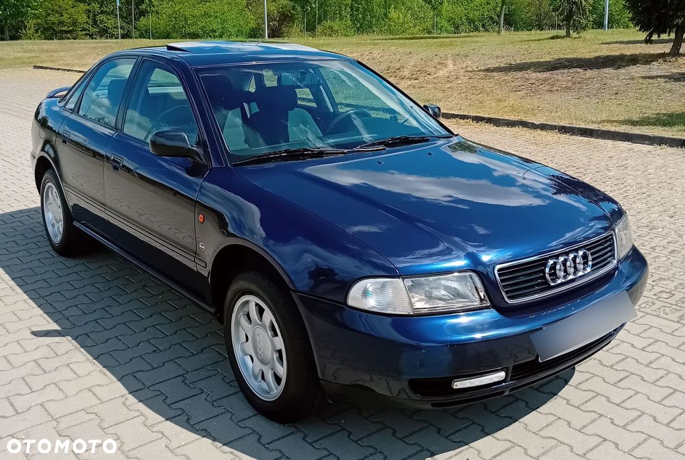 Audi A4 Limousine - 14