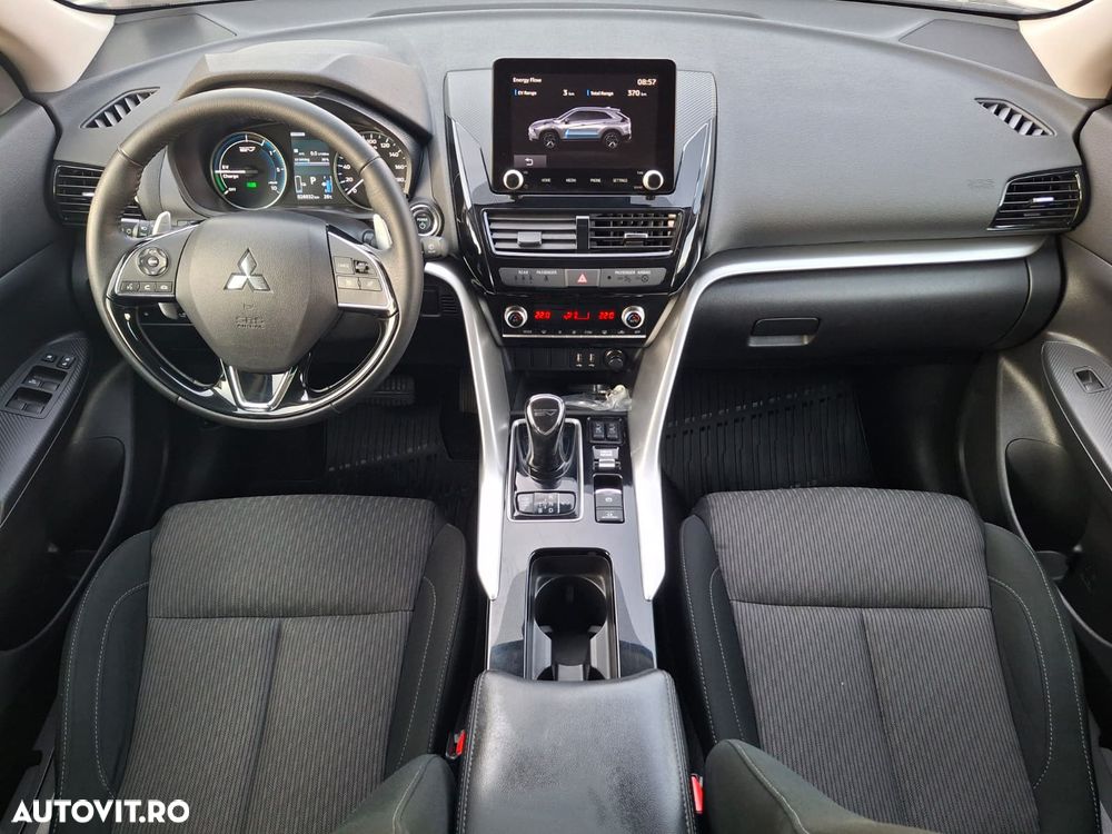 Mitsubishi Eclipse-Cross - 17