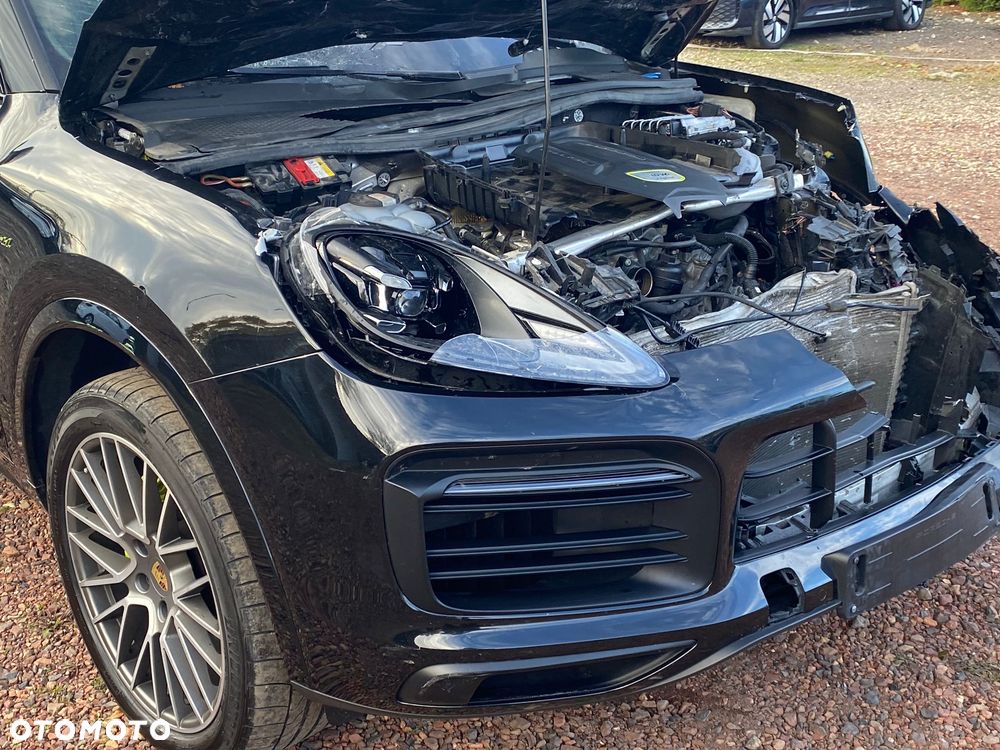 Porsche Cayenne E-Hybrid - 8