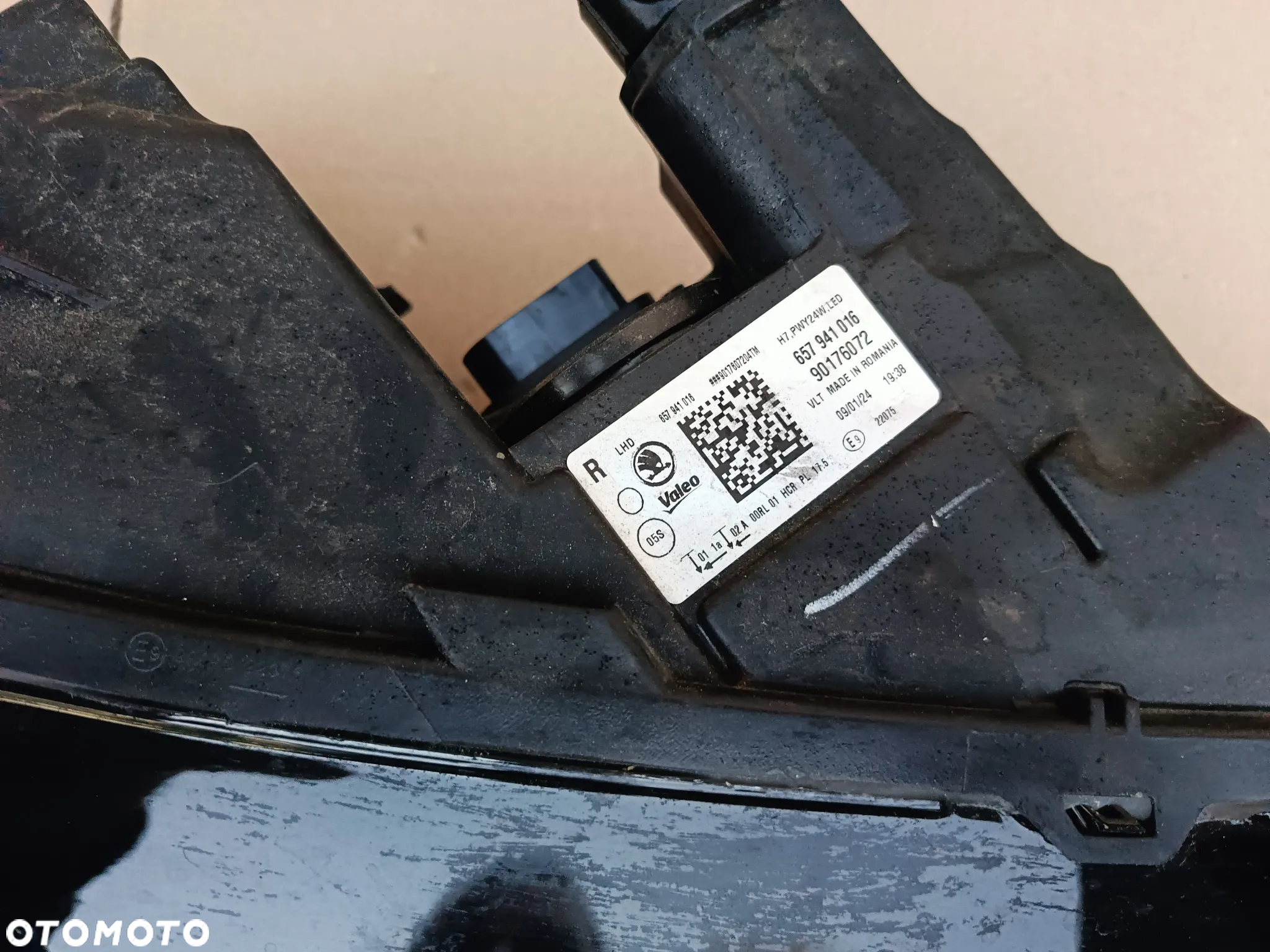Lampa przednia prawa LED Skoda Scala reflektor 657941015 - 3