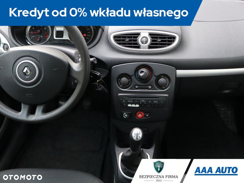 Renault Clio - 13