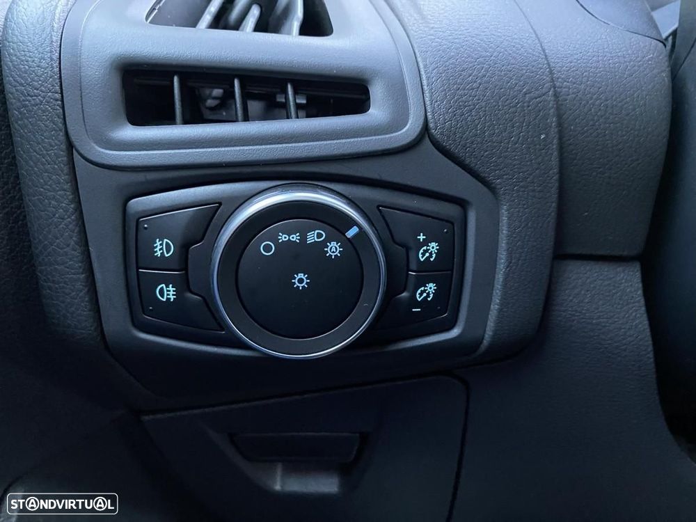 Ford Focus 1.5 TDCi ST-Line - 25