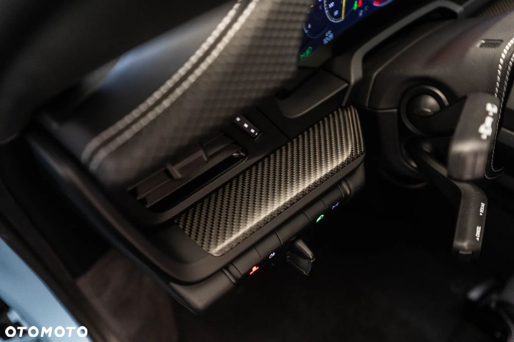 Porsche 911 GT3 Touring PDK - 22