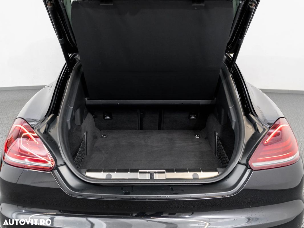 Porsche Panamera - 6