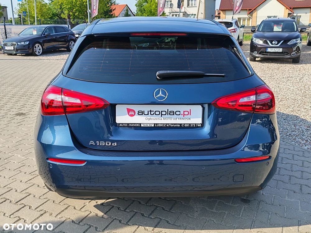 Mercedes-Benz Klasa A 180 d 8G-DCT Progressive - 6