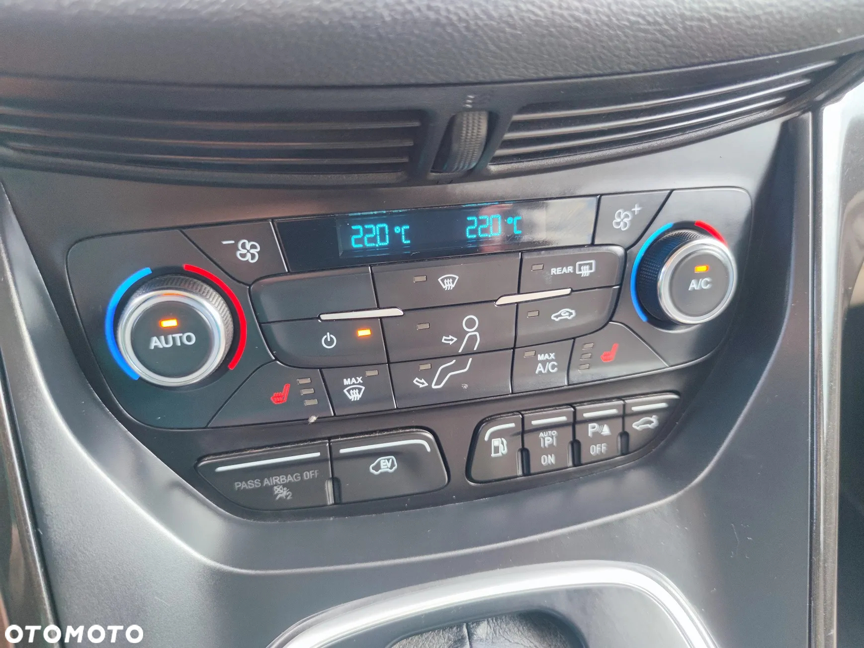Ford C-MAX - 30