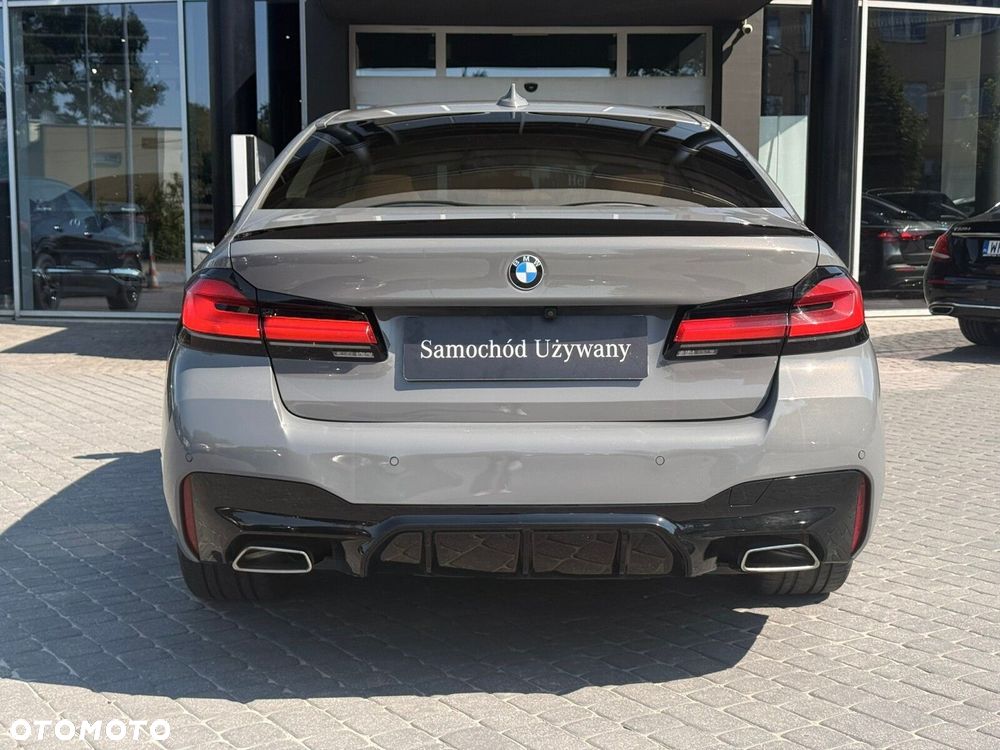 BMW Seria 5 530d xDrive mHEV Luxury Line - 9