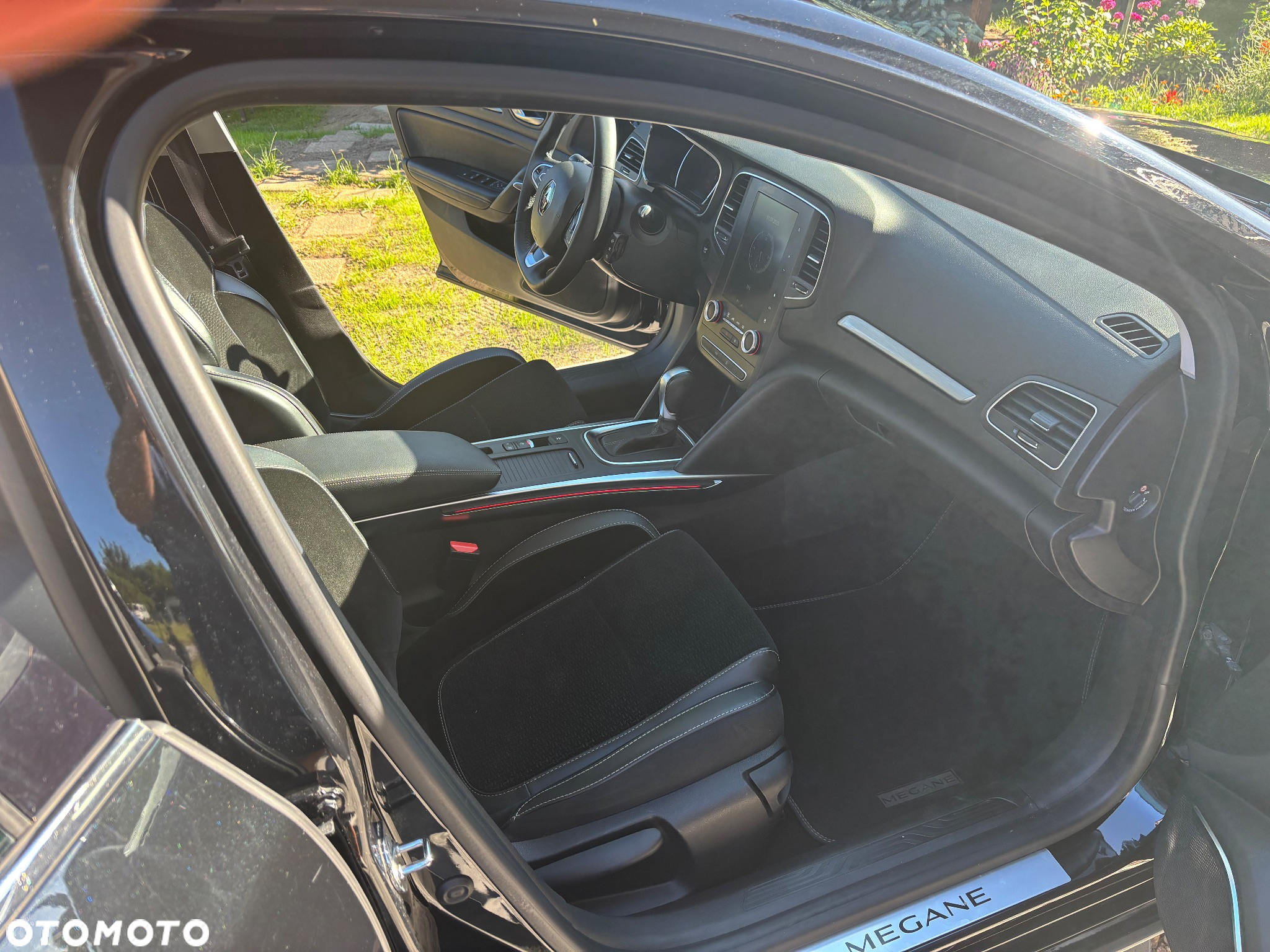 Renault Megane ENERGY TCe 130 EDC INTENS - 21