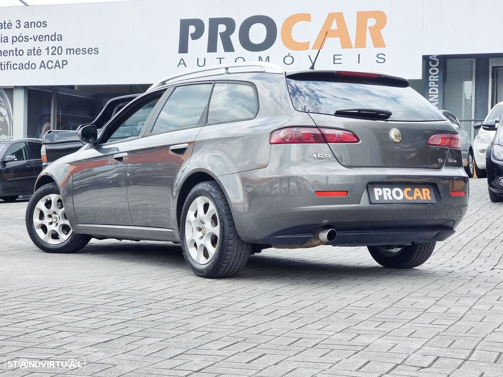 Alfa Romeo 159 Sportwagon 1.9 JTDm 16V 280 - 25