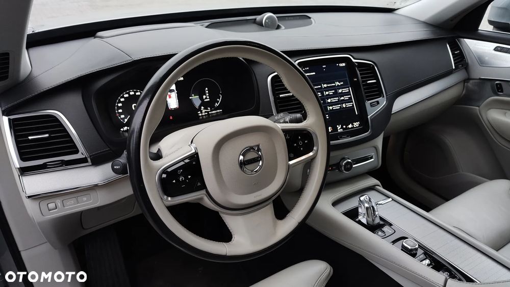 Volvo XC 90 T8 AWD Plug-In Hybrid Inscription 7os - 24