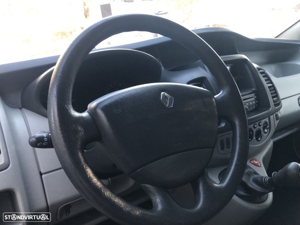 Renault Trafic 2.0 dCi L1H1 - 14