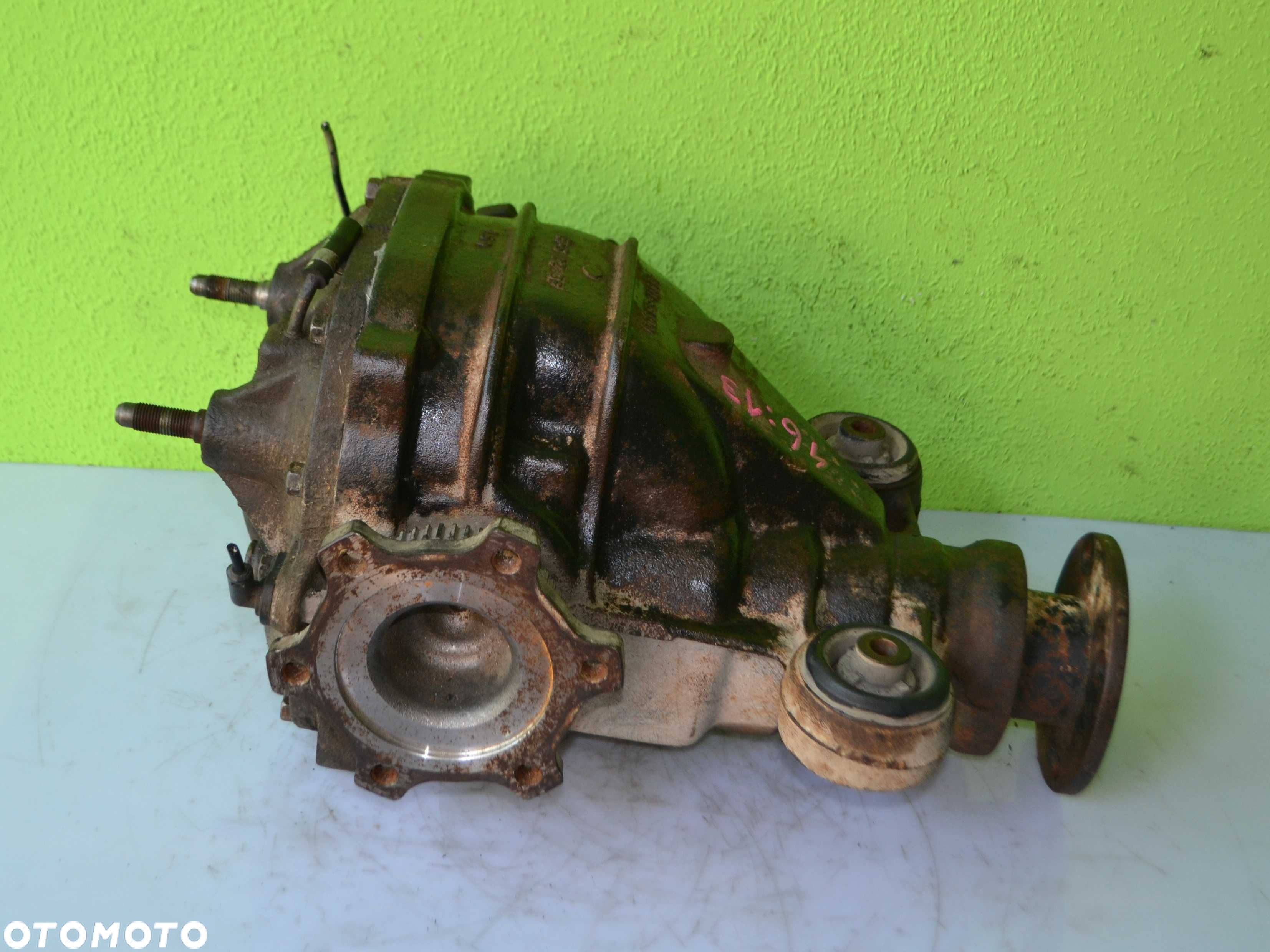 Dyferencjał Dyfer Tył Nissan Pathfinder  3.54  /46:13/ - 1