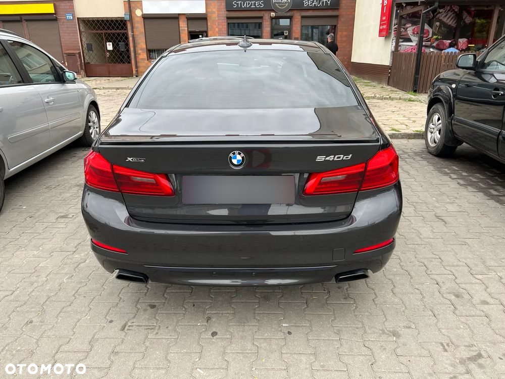 BMW Seria 5 540d xDrive Sport Line sport - 7