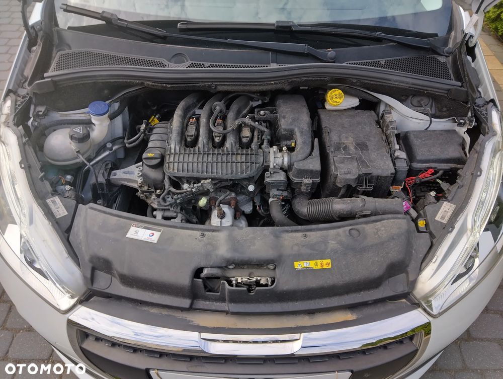Peugeot 208 PureTech 82 Start & Stop Style - 19