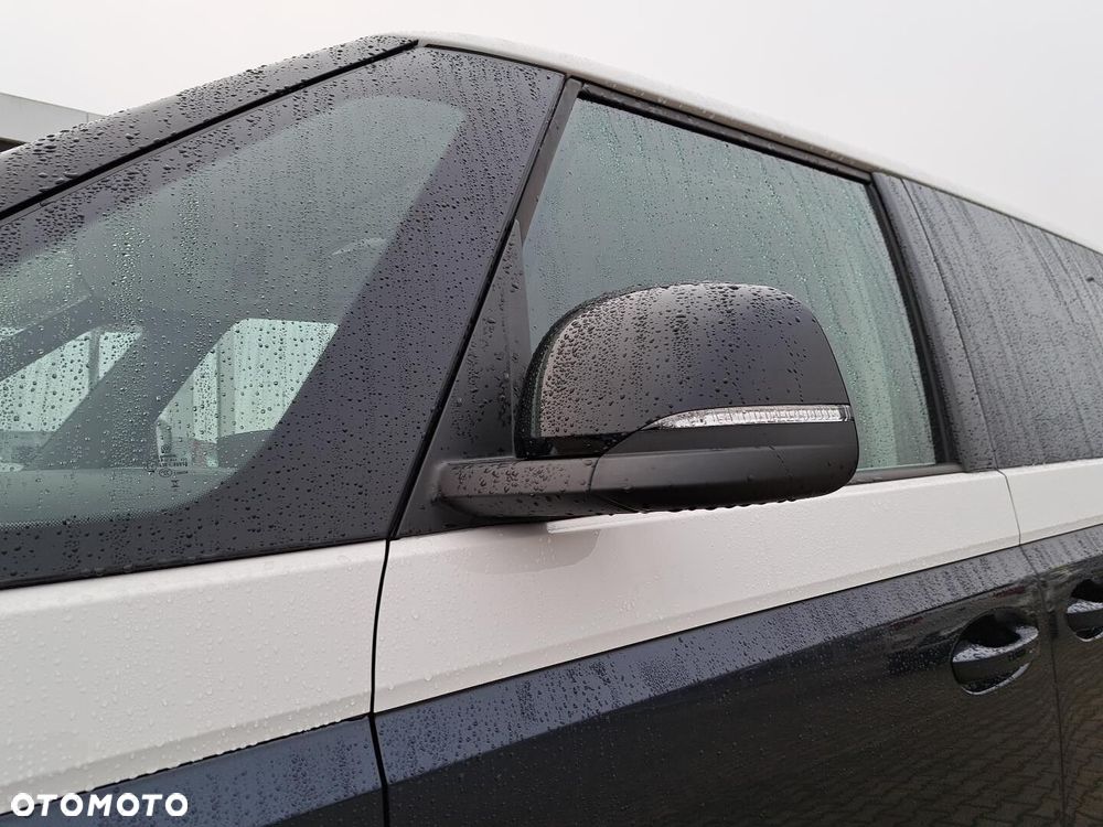 Volkswagen ID. Buzz 150 kW (204 PS) / skrzynia biegów: automatyczna 1 biegowa rozstaw osi: 2988 mm - 32