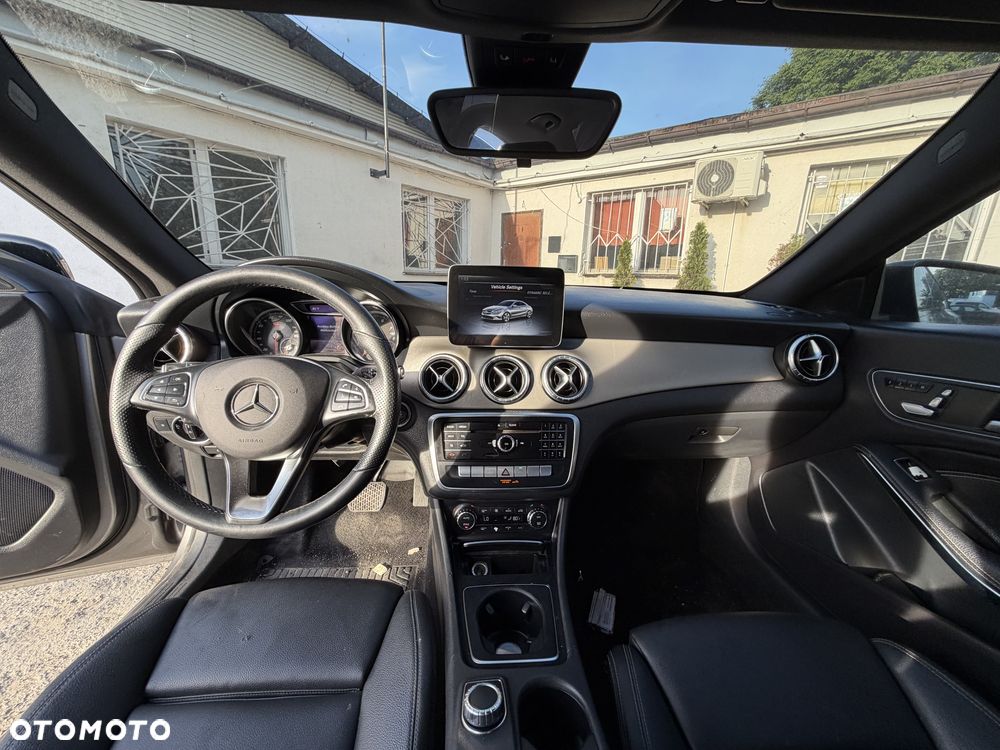 Mercedes-Benz CLA 250 AMG Line 7G-DCT - 26