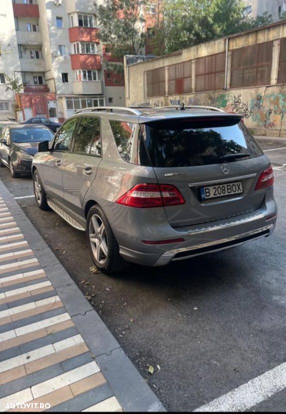 Mercedes-Benz ML 350 BlueTEC 4MATIC Aut - 2