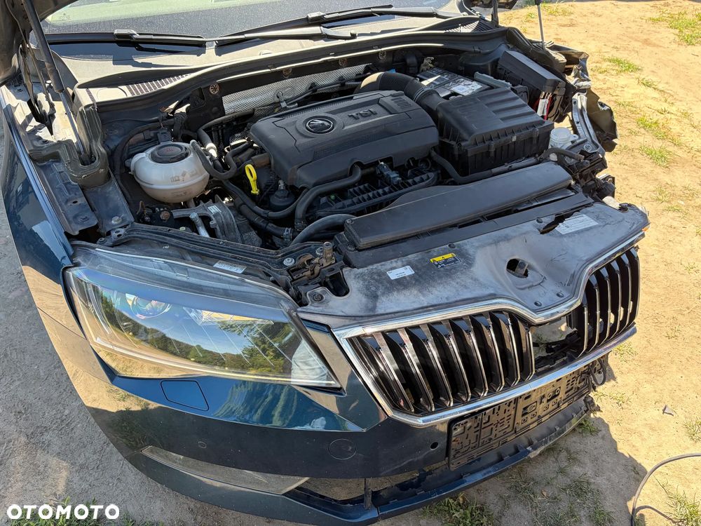 Skoda Superb 1.8 TSI DSG SportLine - 28