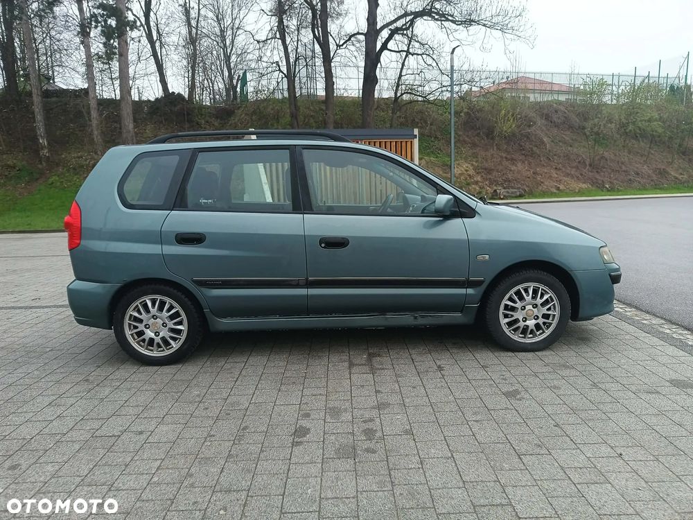 Mitsubishi Space Star 1.6 Avance - 9