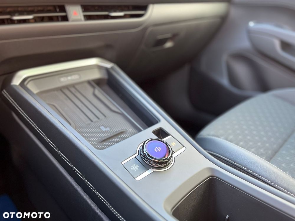 Volkswagen T-Roc 1.5 eTSI OPF DSG R-Line - 17