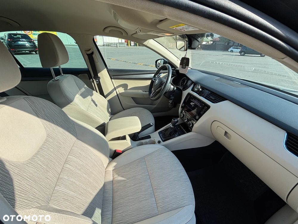 Skoda Octavia 1.5 TSI ACT Style DSG - 9