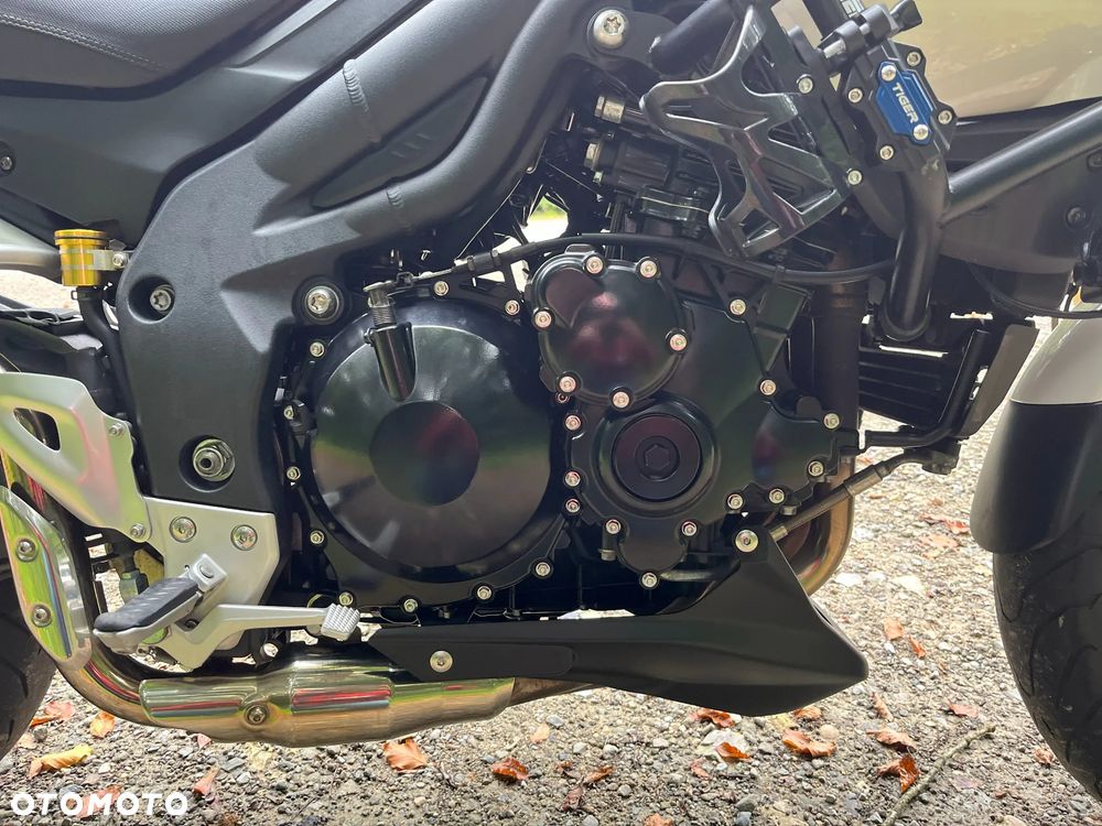 Triumph Tiger - 16