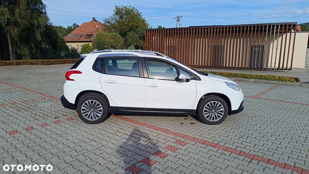 Peugeot 2008 - 12