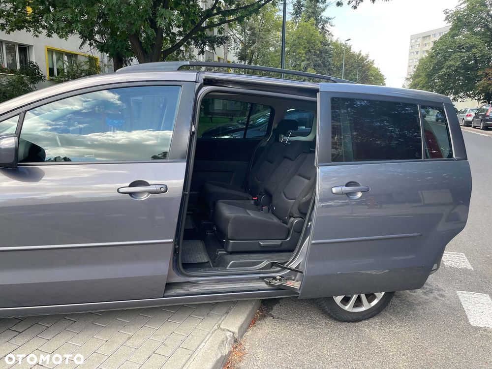 Mazda 5 - 6