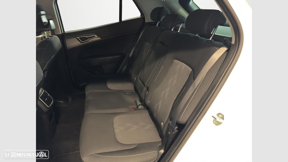Kia Sportage 1.6 T-GDI Drive - 11