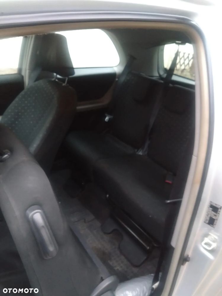 Toyota Yaris 1.0 Luna A/C - 7