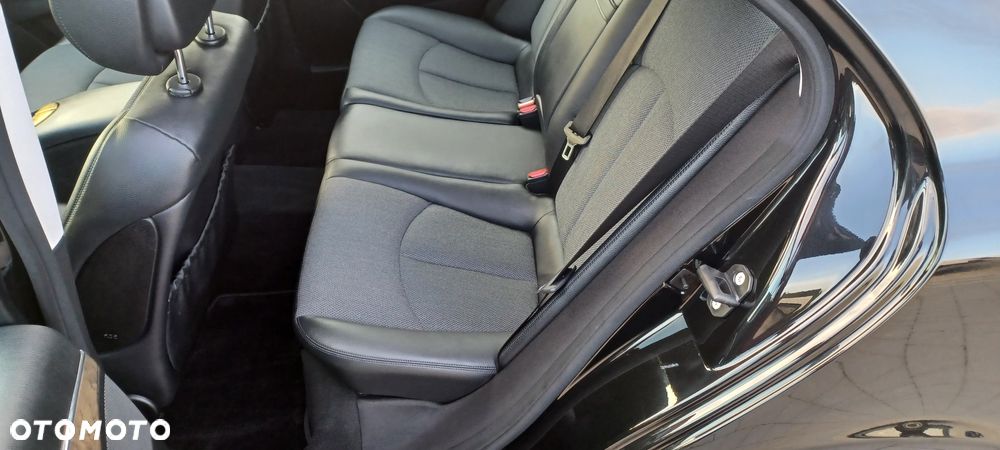 Mercedes-Benz Klasa E 200 Kompressor Avantgarde - 13