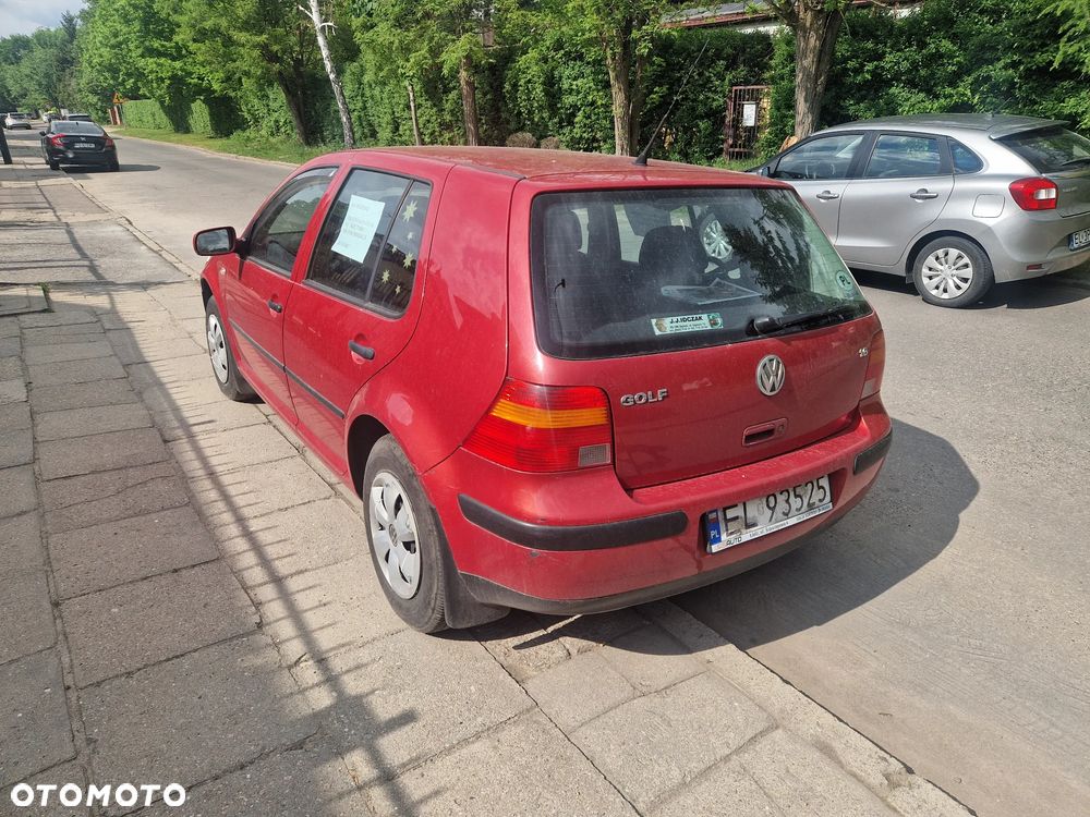 Volkswagen Golf - 5