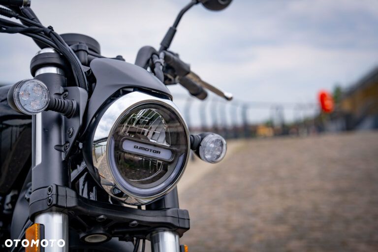 QJMOTOR SRV 125V - 5