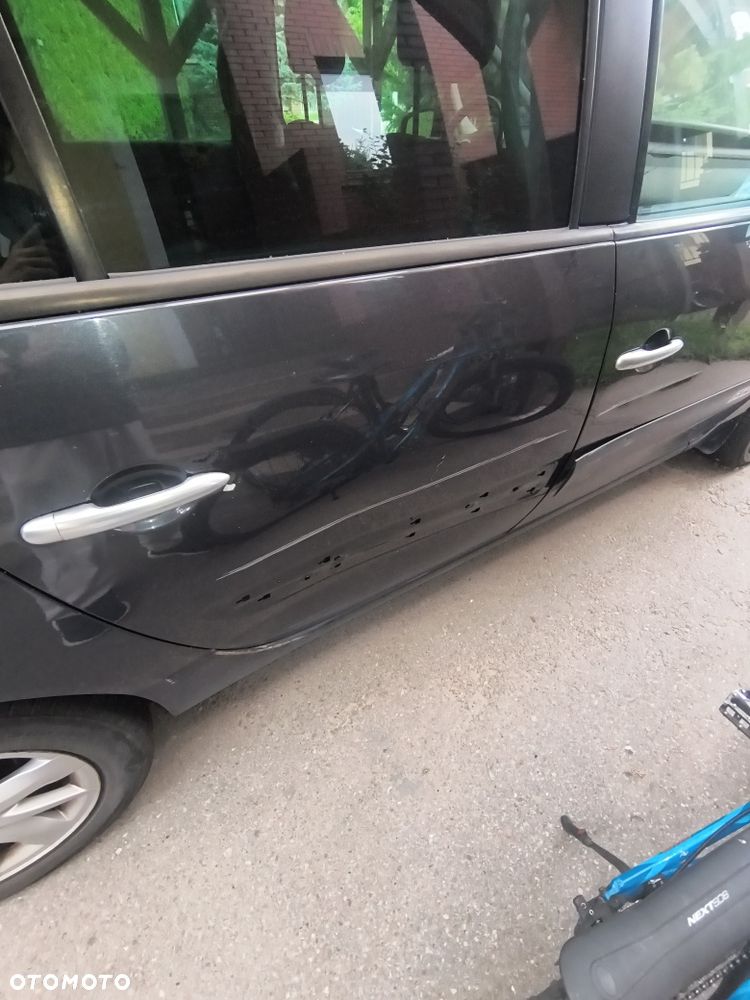 Renault Grand Espace - 8