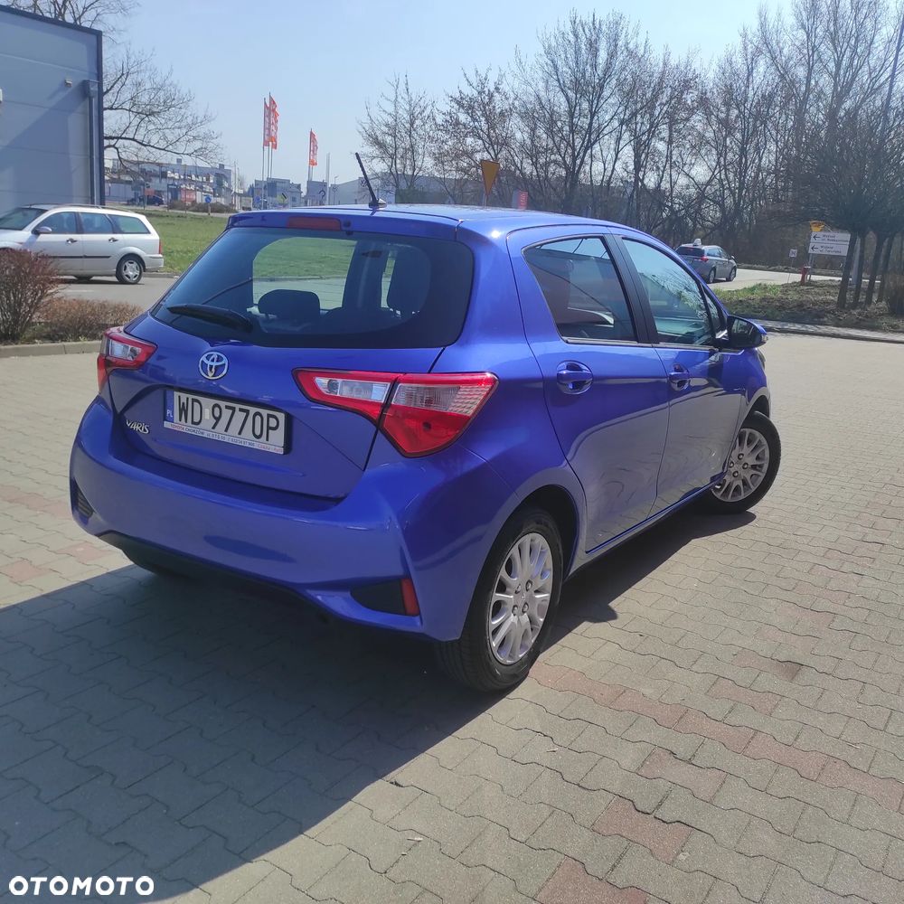 Toyota Yaris 1.5 Premium - 4