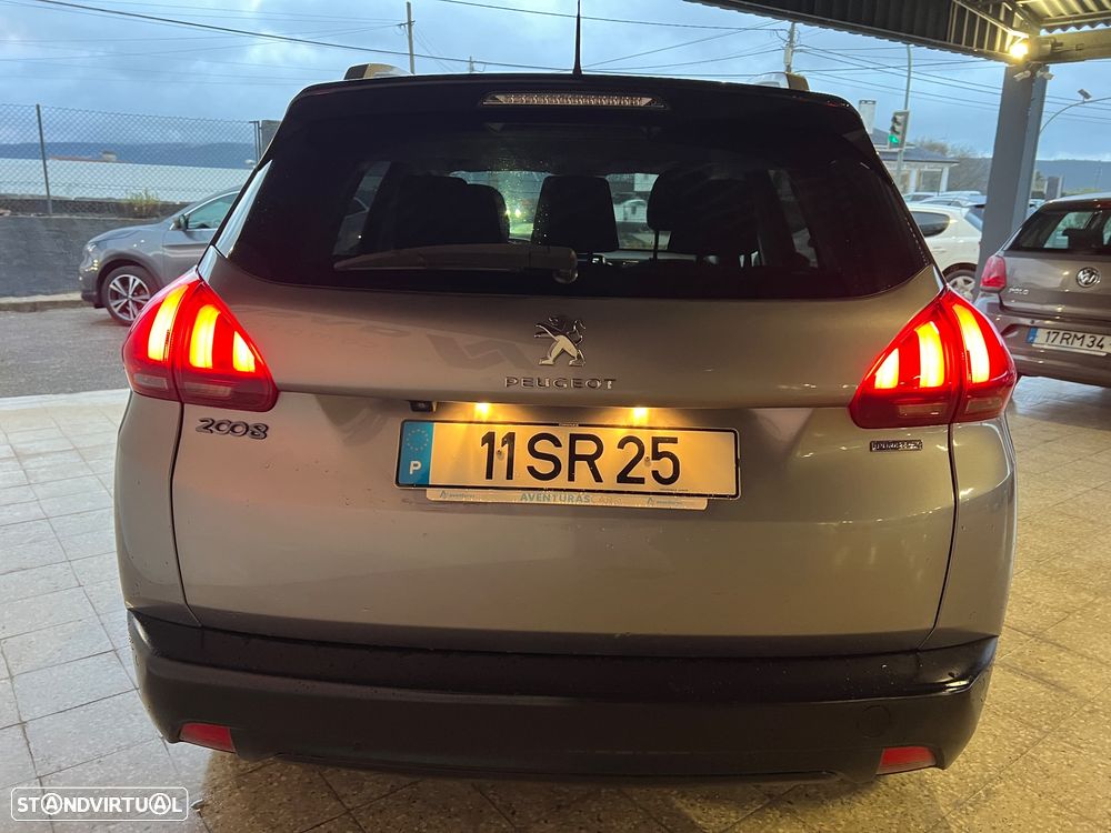 Peugeot 2008 1.2 PureTech Style - 47