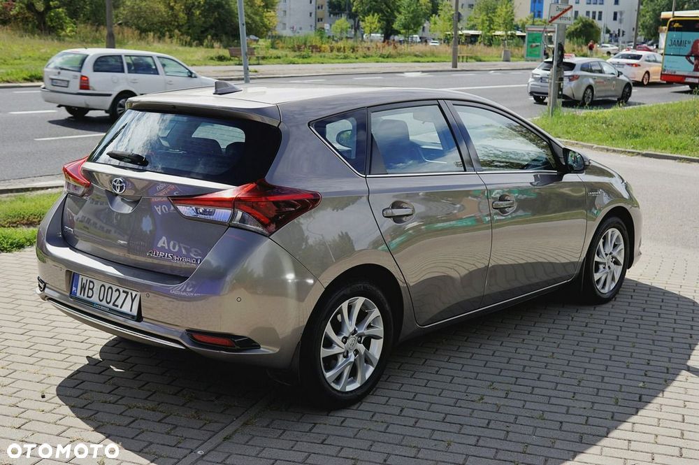 Toyota Auris Hybrid 135 Comfort - 5
