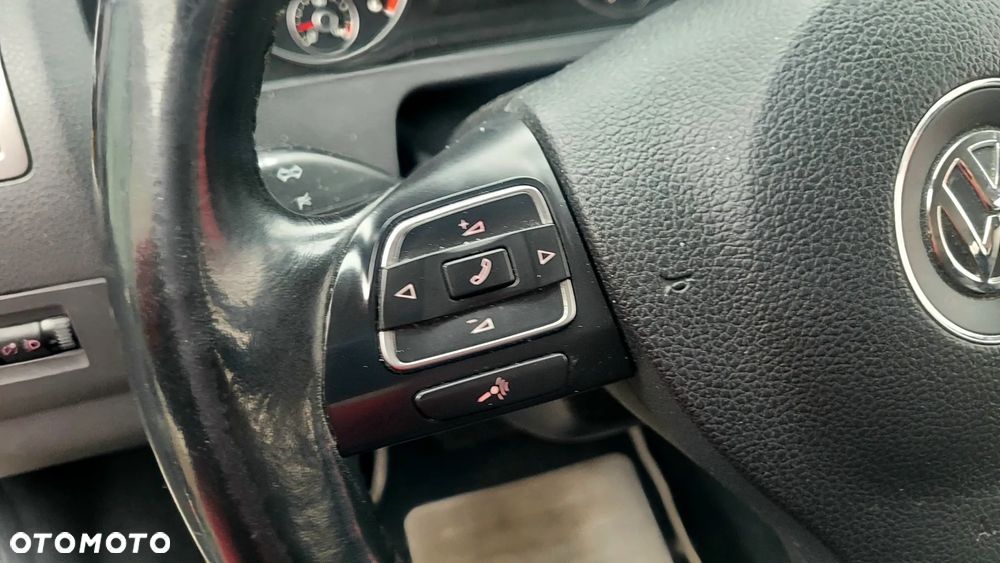 Volkswagen Caravelle - 21