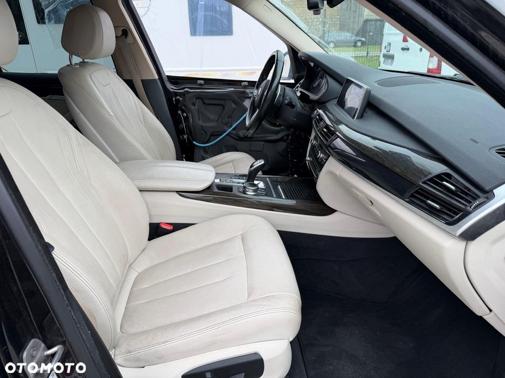 BMW X5 xDrive30d Sport-Aut - 10