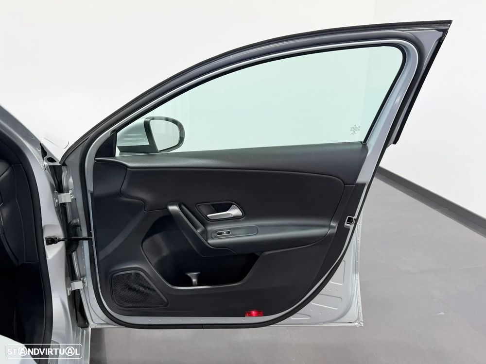 Mercedes-Benz A 180 d Progressive - 37