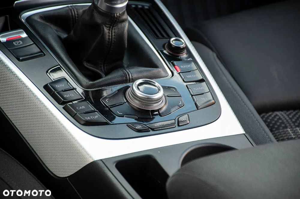 Audi A4 Avant 1.8 TFSI Ambiente - 38