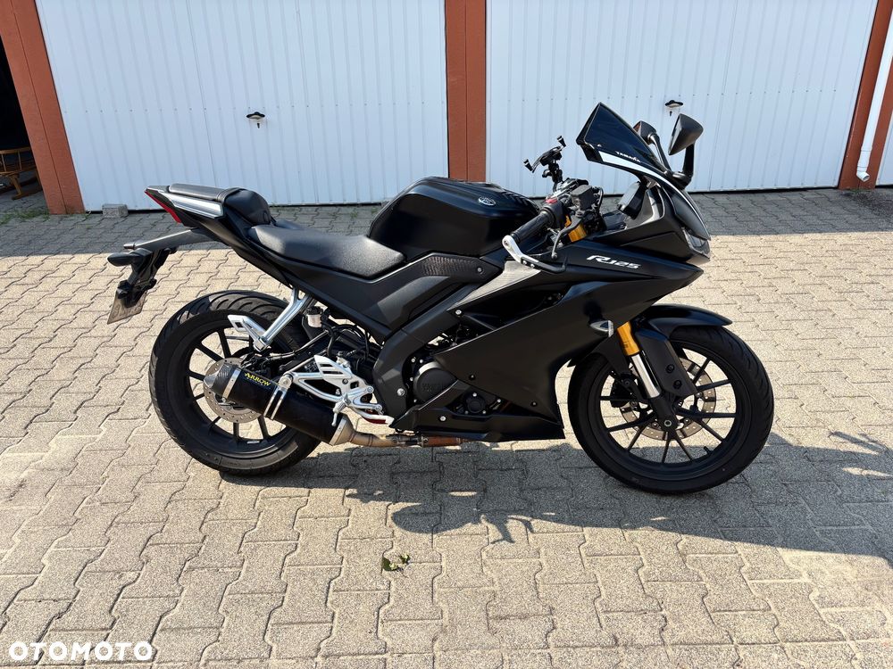Yamaha YZF - 1