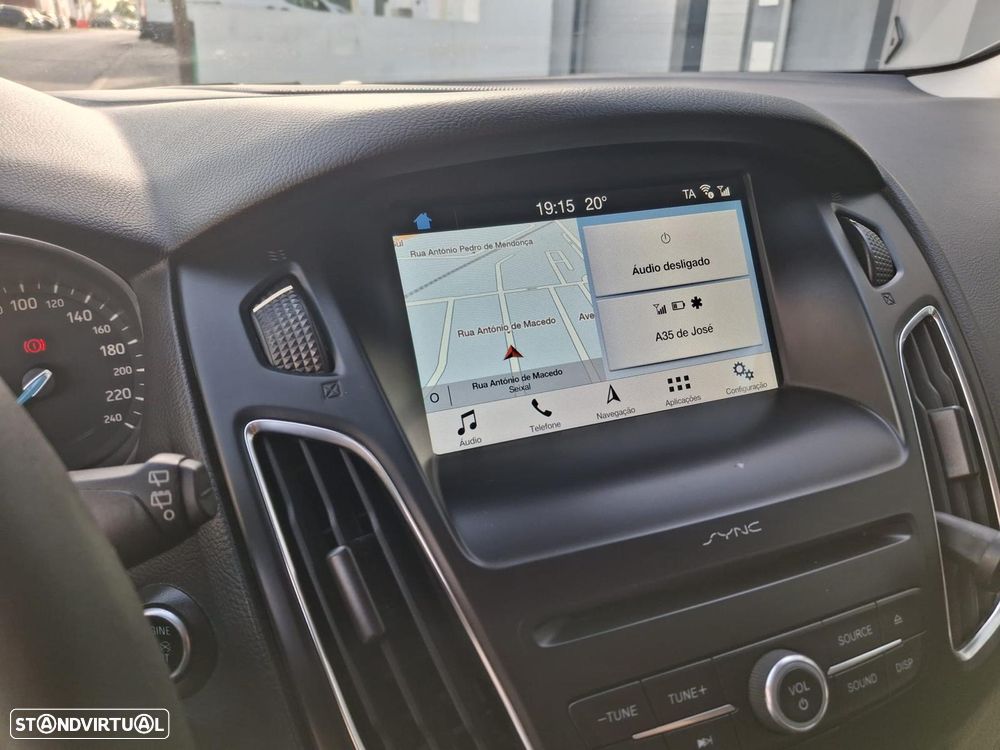 Ford Focus 1.0 EcoBoost Titanium - 20